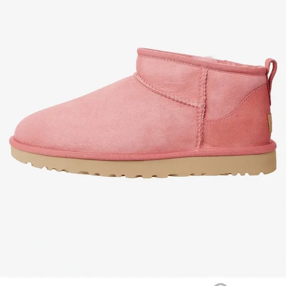 SOLD OuT💓WITH TAGS 💓 UGG®
Women's Classic Ultra Mini Shearling Booties PBSM … - Picture 12 of 13